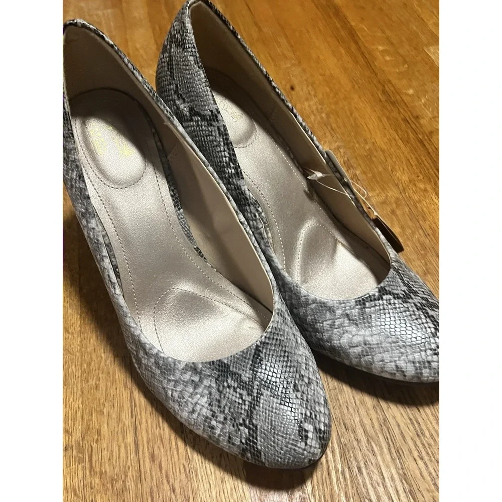 NWT Jaclyn Smith Women's‎ Size 8.5 - 40735 Maack Sake Stiletto Heels Shoes